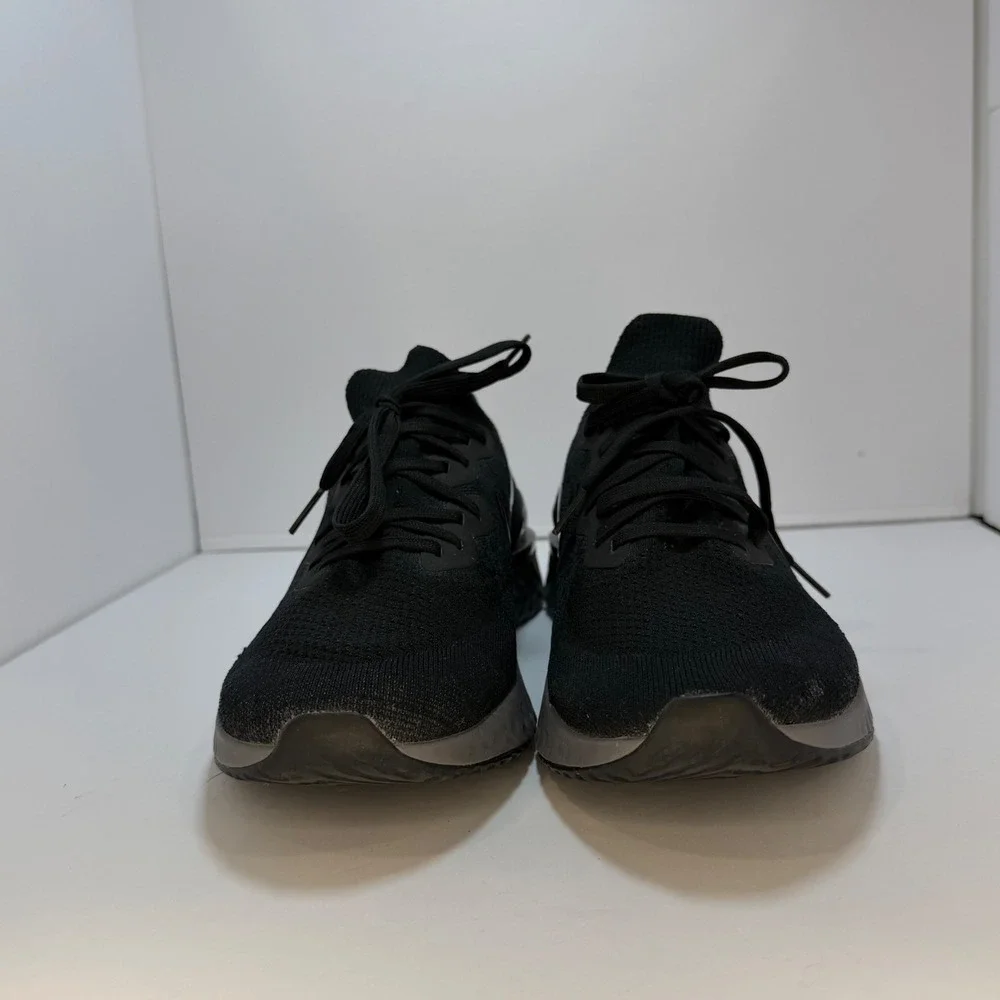 Nike Epic React Flyknit Mens Running Shoes Black Grey Size 10.5